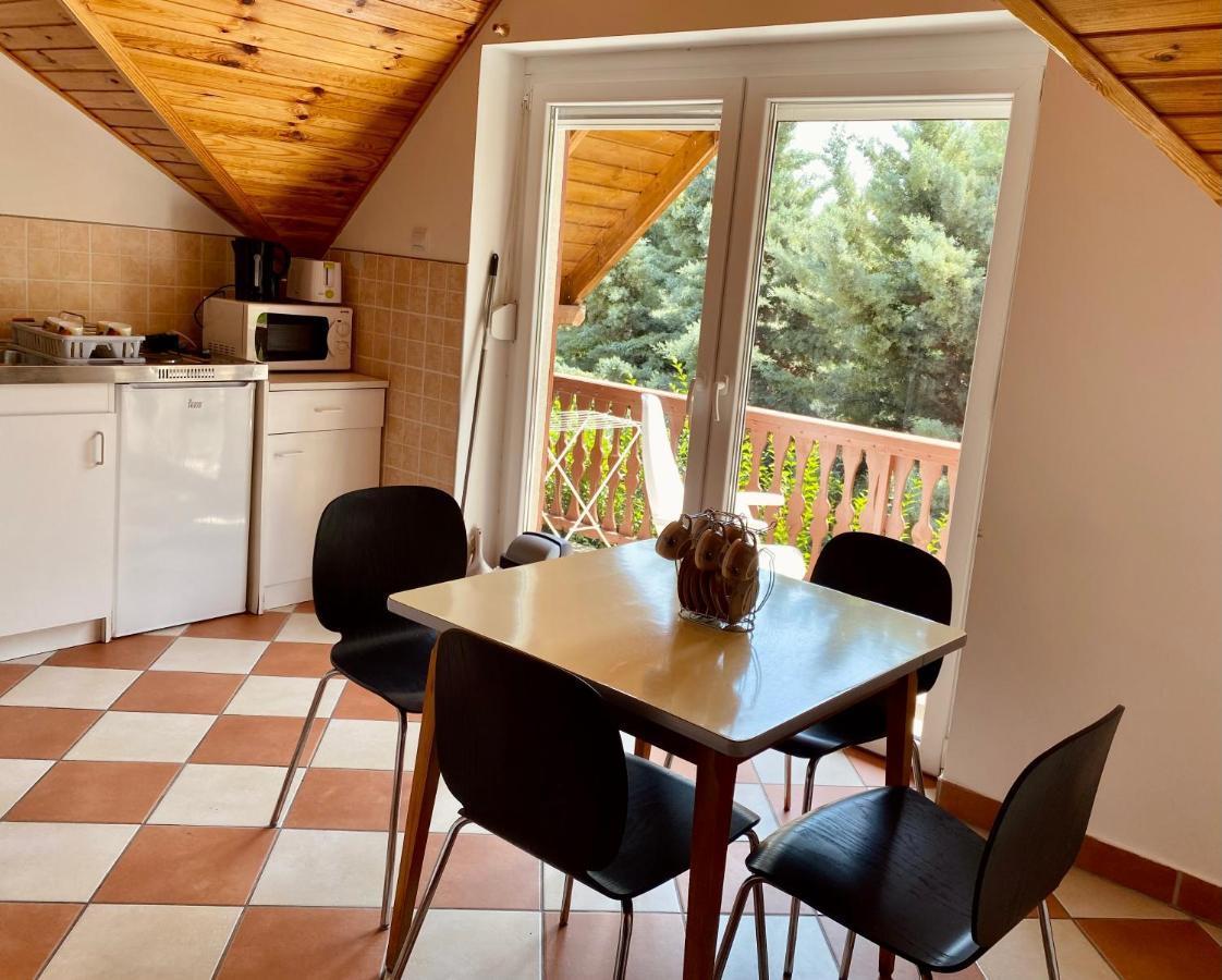 Viztuekoer Apartman Тихань Екстер'єр фото