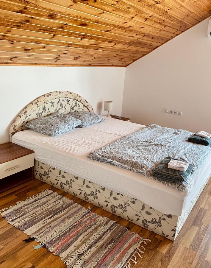 Viztuekoer Apartman Тихань Екстер'єр фото